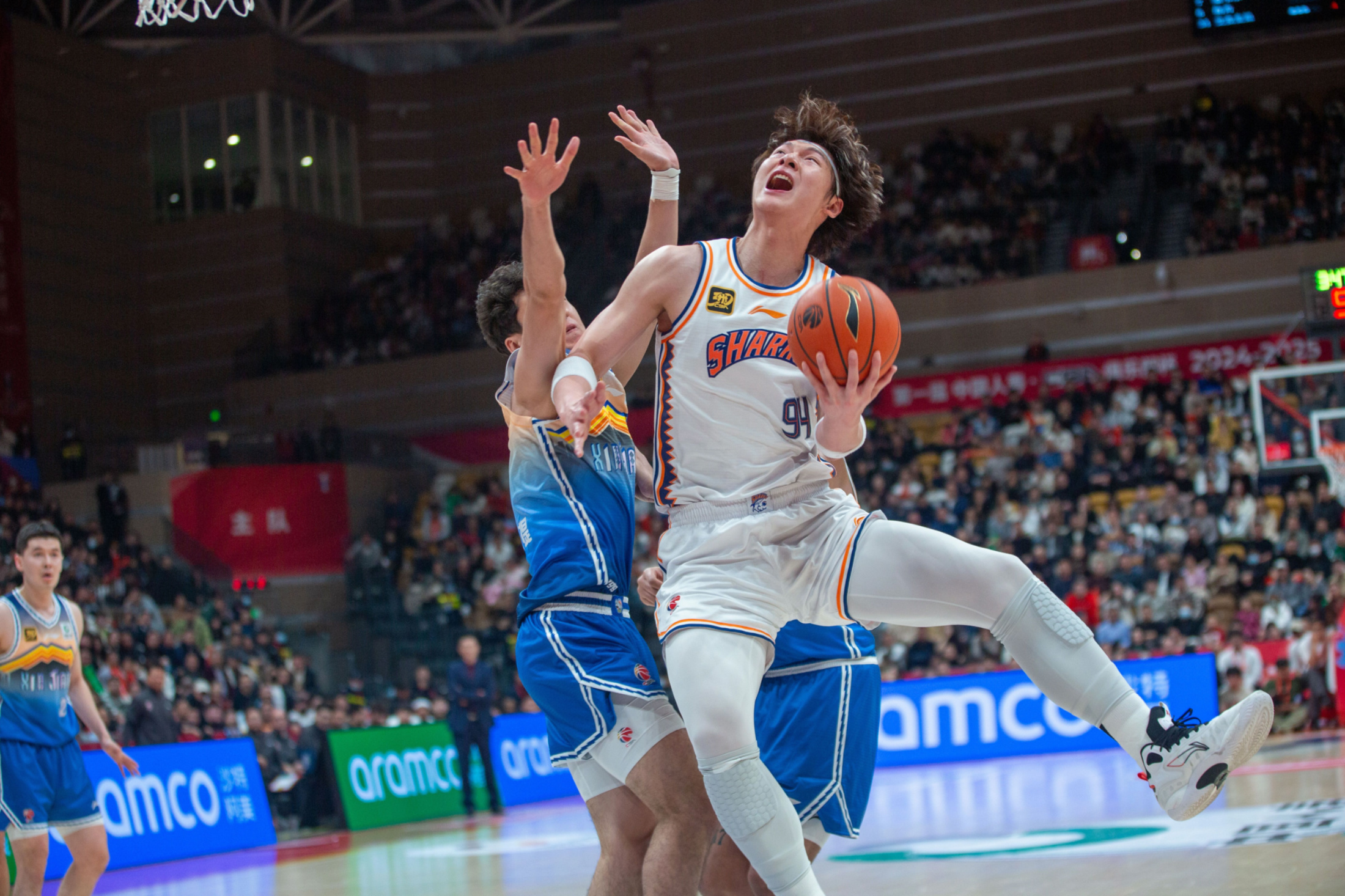 欧超杯赛后再迎强敌,深圳男篮外线爆发,主帅态度:信心回归,身体对抗强度拉满的简单介绍 欧超杯赛后再迎强敌,深圳男篮外线爆发,主帅态度:信心回归,身体对抗强度拉满的简单介绍